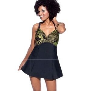 Carol Wior Slim Suit Criss Cross Front Minimizer Green & Black Swim Dress New 8
